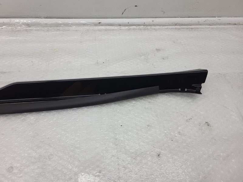 101221700G 12-23 Model S Right Rocker Panel Scuff Plate Molding w/ Rubber Seal 1012217-00-G