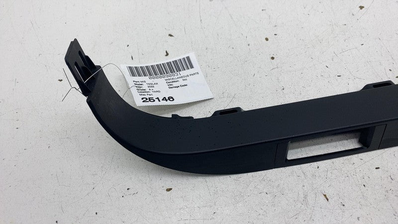 ⭕ 2021-2026 Tesla Model X Driver Side Sill Plastic Racetrack Left 1105