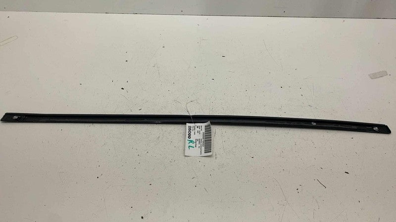 ⭕ 17-25 Chrysler Pacifica Rear Driver Side Sliding Door Window Belt Molding Left