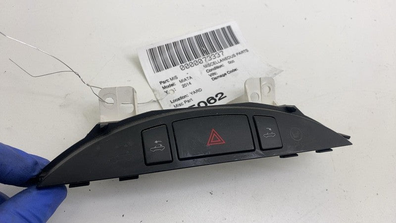 NG20 W403K ⭕ 2006-2015 Mazda MX-5 Miata Hazard Emergency Signal Button Switch NG20 W403K