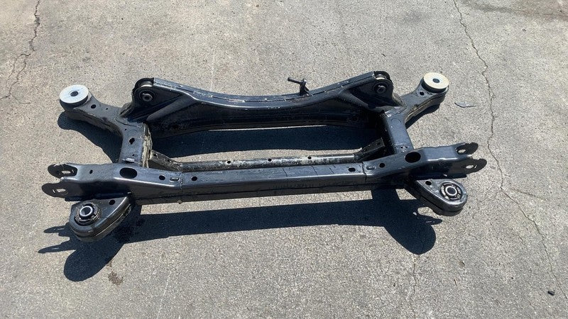 ⭕ 17-24 Chrysler Pacifica Rear Undercarriage Subframe Crossmember Cradle FWD