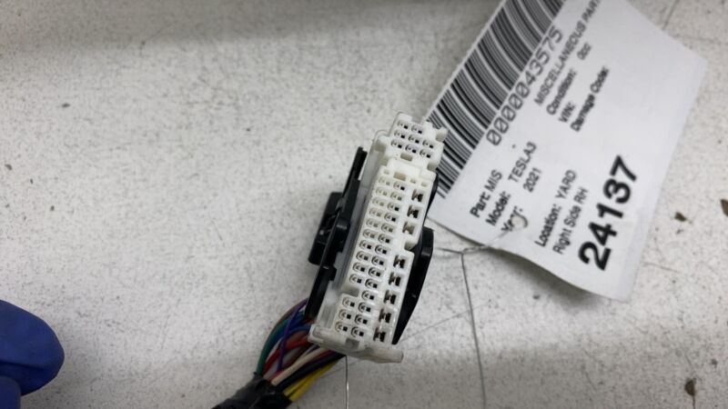 306796300C ⭕2017-2023 Tesla Model 3 Front Right Door Wiring Harness Cable Wire 3067963-00-C