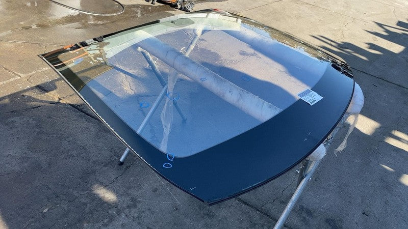 1021634-00-A 2012-2015 Tesla Model S MS Front Windshield Heated Wiper Area (No Auto Pilot)