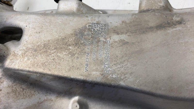 PT01271576-C ⭕ 2025 Rivian R1S Front Driver Side Spindle Knuckle & Hub Left LH PT01271576-C