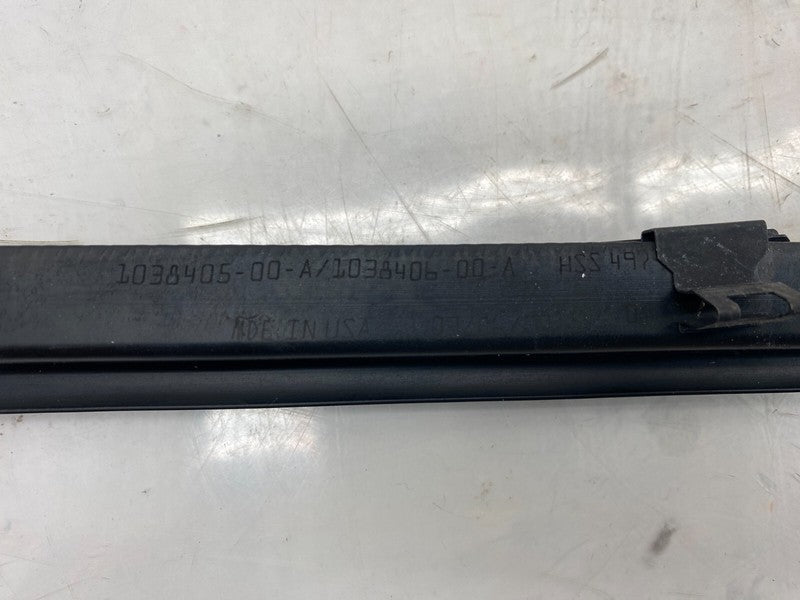1038406 00 A ⭕ 2012-2020 Tesla Model S Front Right Door Inner Belt Rubber Seal 1038406-00-A