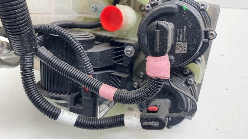 150680300G 21-25 Model 3 Supermanifold Refrigerant Chiller + Coolant Reservoir 1547595-03-H