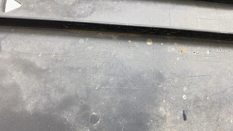 7351449 2018-2020 BMW 530e G30 Driver Side Under Body Shield Panel Liner Left LH 7351449