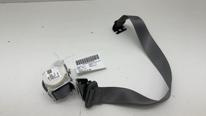 ⭕2016 Chevy Silverado 1500 Rear Left Seat Belt & Retractor 23261708 /