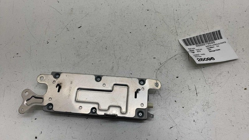 1079749-00-D ⭕ 2017-2023 Tesla Model 3 Harman Becker Radio FM/HD Receiver Module 1079749-00-D