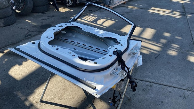 ⭕ 2017-2024 Chrysler Pacifica Front Driver Side Door Assembly Left LH White PW7