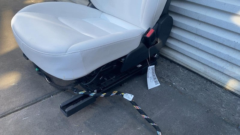 ⭕ 2020-2024 Tesla Model Y Front Passenger Seat Cushion Right White OE