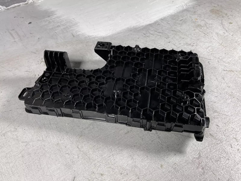 ⭕20-24 Tesla Model Y Right Low Voltage Controller Electronic Module 16