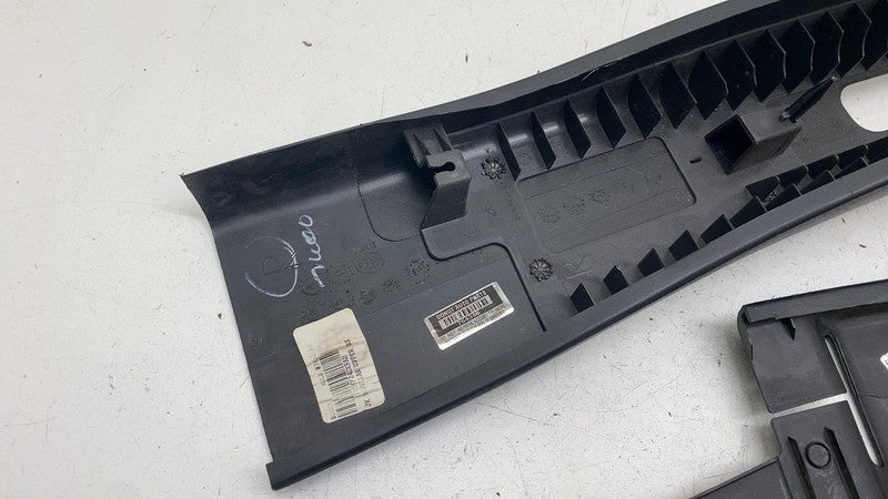 5KL72TRMAE ⭕ 11-18 Jeep Wrangler Right Upper & Lower B-Pillar Trim 5KL72TRMAE / 5KF24DX9AD