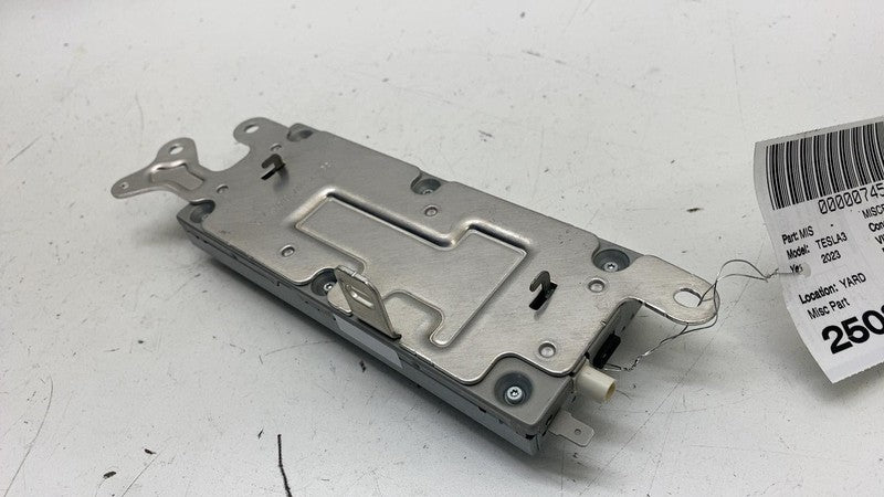 1079749-00-E ⭕ 2017-2023 Tesla Model 3 Harman Becker Radio FM/HD Receiver Module 1079749-00-E