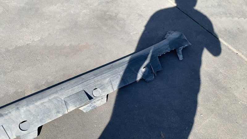 168027000A ⭕ 21-24 Tesla Model X Right Skirt Rocker Molding Sill Panel Cover 1680270-00-A