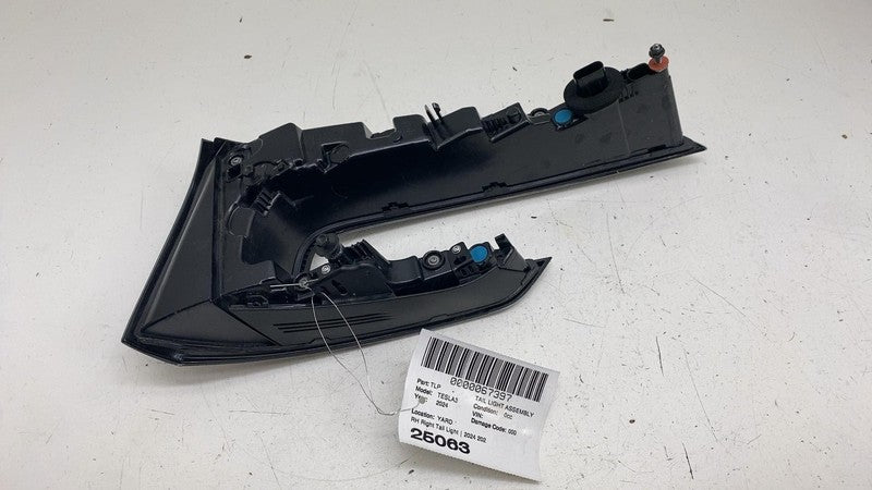 1691500-00-F ⭕ 24-25 Model 3 Rear Passenger Taillight Quarter Tail Lamp Right RH 1691500-00-F