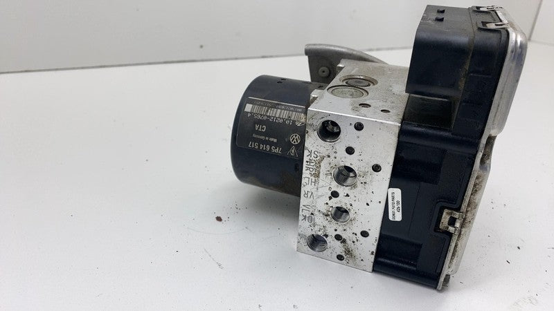 2011 2012 Porsche Cayenne S Anti-Lock ABS Hydraulic Brake Pump Control