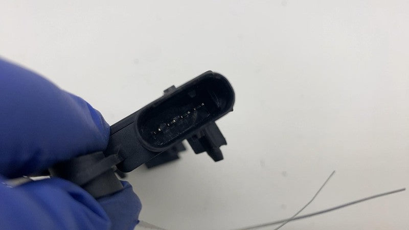 2020-2024 Tesla Model Y MY Rear Bluetooth Low Energy Antenna Control M