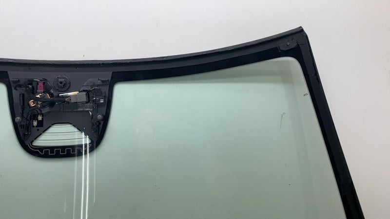 E4 43R-011384 ⭕ 2021 2022 2023 Polestar 2 Front Windshield Wind Screen Glass Assembly