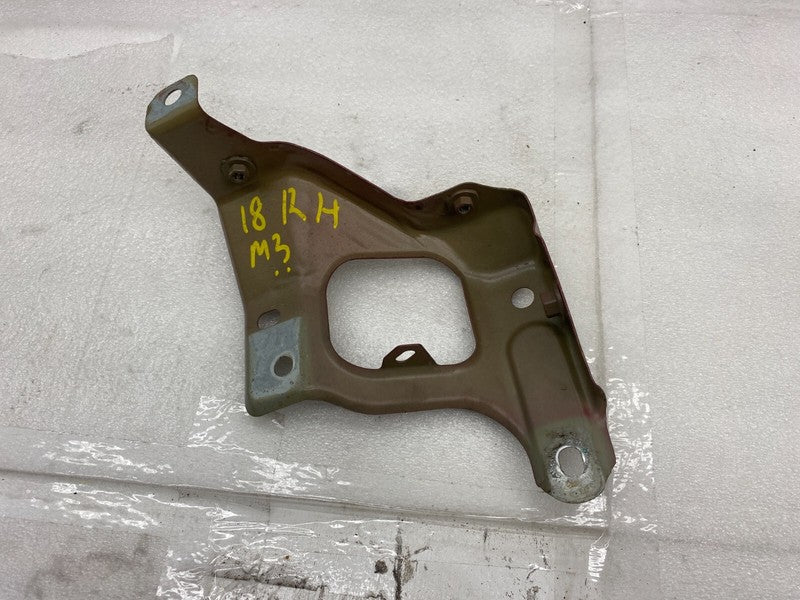 ⭕2017-2023 Tesla Model 3 M3 Front Passenger Side Fender Support Bracket Right RH