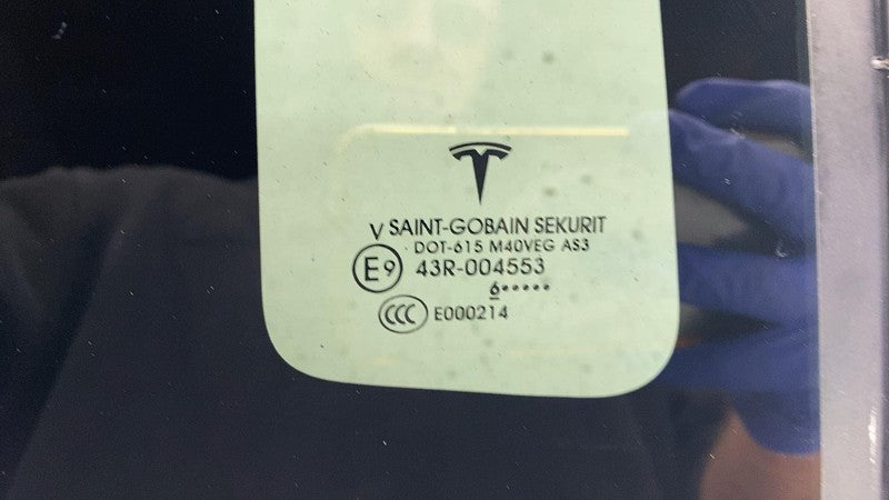 E9 43R-004553 ⭕ 2016-2020 Tesla Model X Rear Passenger Side Door Quarter Fixed Glass Right OEM