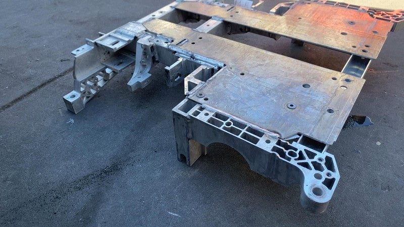 PT00001865 P ⭕ 2022-2023 Rivian R1S Front Subframe Bare Undercarriage Crossmember PT00001865P