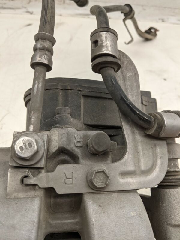 2017-2022 Tesla Model 3 Y Rear Passenger Side Brake Caliper Right 104462400H OEM
