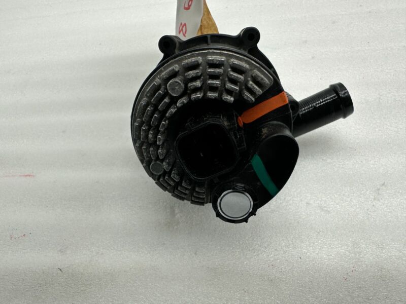 2012-2015 Tesla Model S MS Motor Inverter Battery Coolant Auxiliary Water Pump
