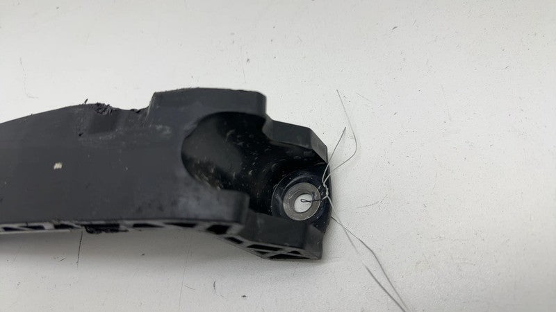 ⭕ 2019-2024 Porsche Cayenne Front Right Radiator Support Lower Mount Bracket OEM