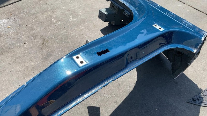 ⭕ 2024 Porsche Cayenne Right Center B-Pillar Body Rail Frame Structural Cut Out