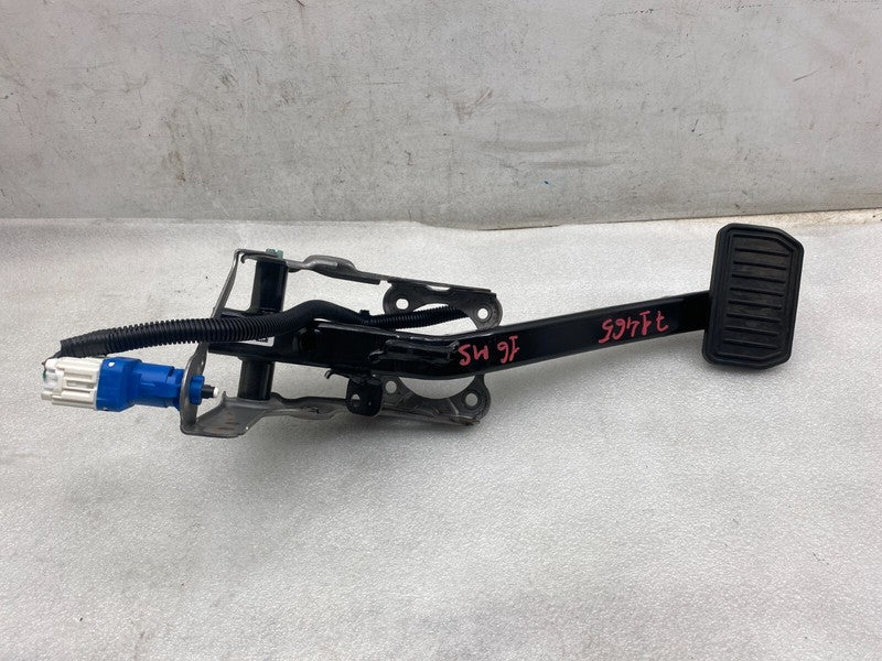 105065700A ⭕ 2012-2020 Tesla Model S MS Brake Stop Pedal w/ Sensor Assembly 1050657-00-A