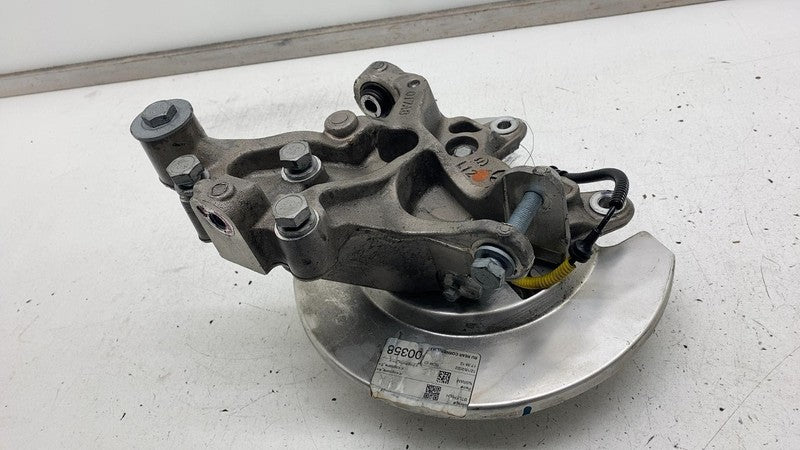 2017-2024 Chrysler Pacifica Rear Left Spindle Knuckle Hub w/ Dust Shield LH FWD