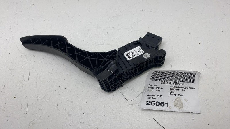 04581677AB ⭕ 2018 2019 2020 Chrysler Pacifica Gas Foot Pedal Accelerator Sensor 04581677AB