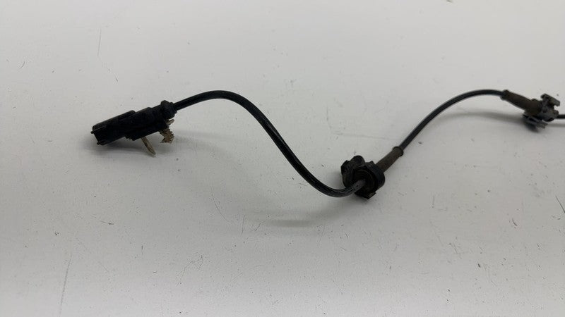 23498355 ⭕ 2014-2018 Silverado 1500 Front Left or Right ABS Wheel Speed Sensor 23498355