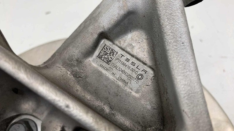 ⭕ 20-24 Tesla Model Y Rear Right Spindle Knuckle Hub & Dust Shield 118