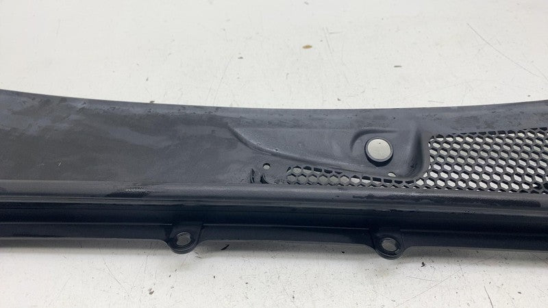 31694459 ⭕ 2021-2024 Polestar 2 Front Windshield Wiper Cowl Cover Panel Grille 31694459