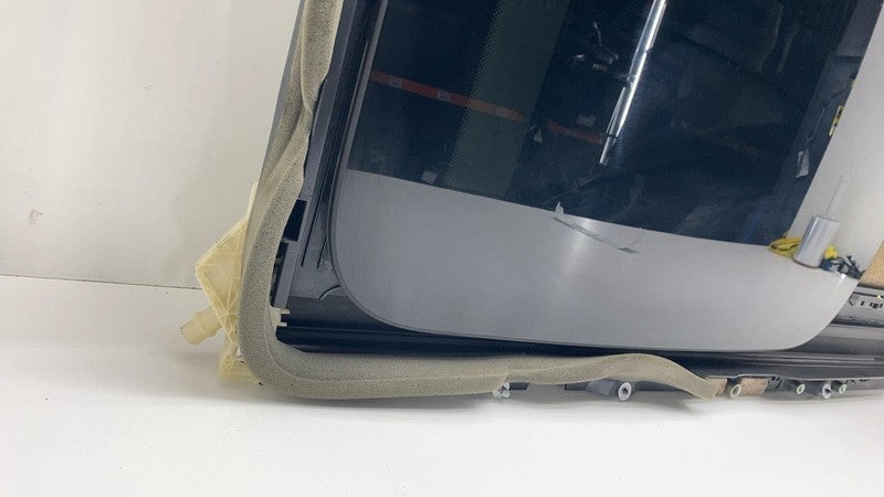 2017-2023 BMW 530e G30 Sun Roof Sunroof Moonroof Track Frame w/ Moving