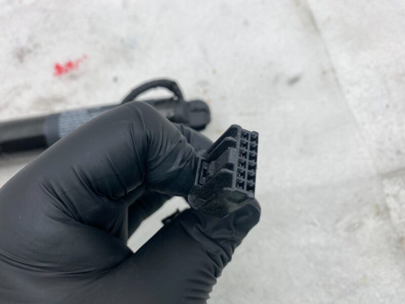 106344100F ⭕16-23 Model X Rear Left/Right Secondary Falcon Door Lift Gas Strut 1063441-00-F
