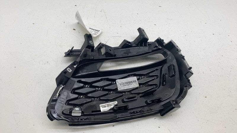 9449149795A ⭕ 21-25 Chrysler Pacifica Front Driver Side Fog Light Lamp Cover Cap 9449149795A