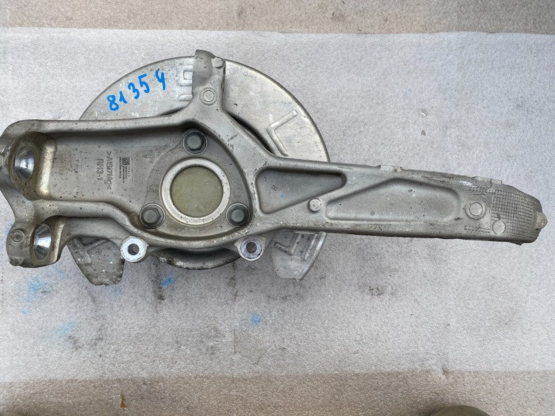 104431600E 17-23 Model 3 Front Right RWD Spindle Knuckle w/ Wheel Hub & Shield 1044316-00-E