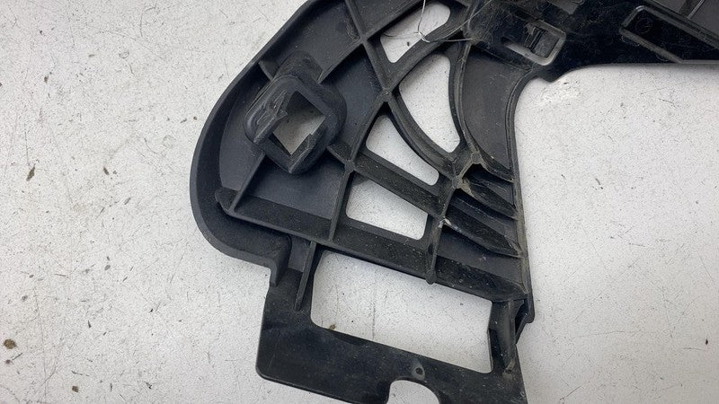 51117385348 2017-2021 BMW 530e G30 Front Passenger Side Bumper Guide Mount Bracket Right RH