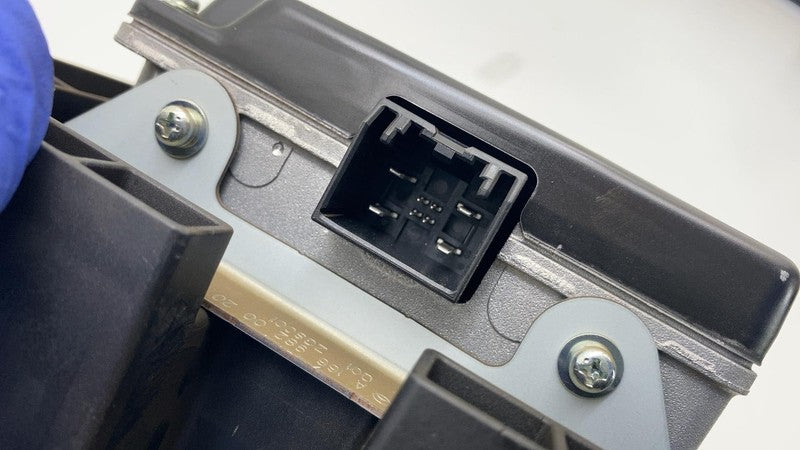 A 253 901 23 00 16-19 Mercedes-Benz GLE350 Power Inverter & Emergency Communication Module Assy