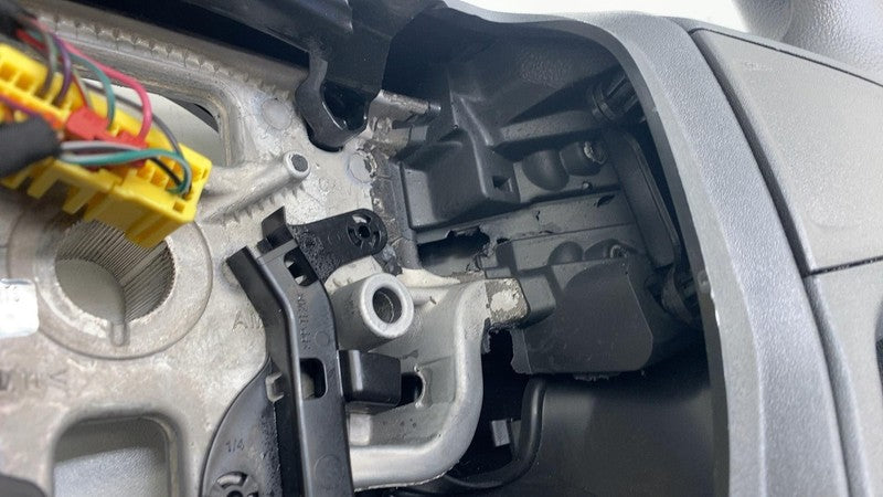 ⭕ 2025 Chevrolet Silverado 1500 Steering Wheel Black Assembly 86535091