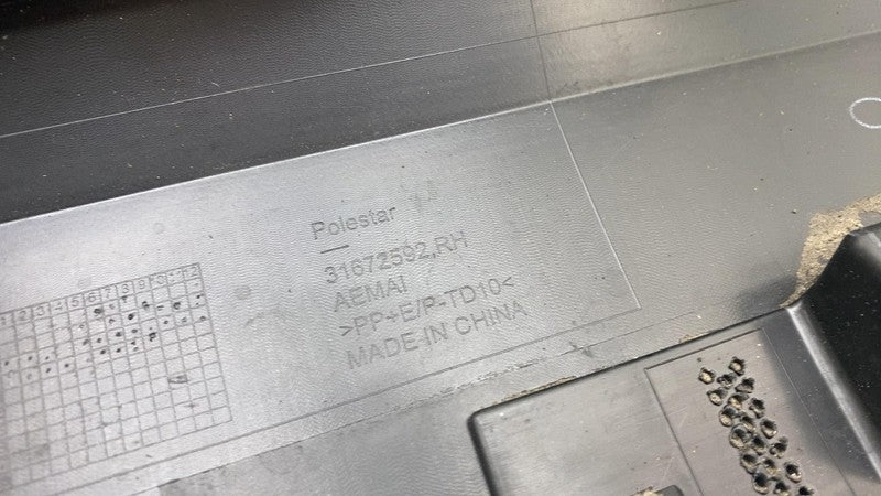 32259230 ⭕ 21-23 Polestar 2 Passenger Side Rocker Skirt Panel Molding Trim Right 32259230