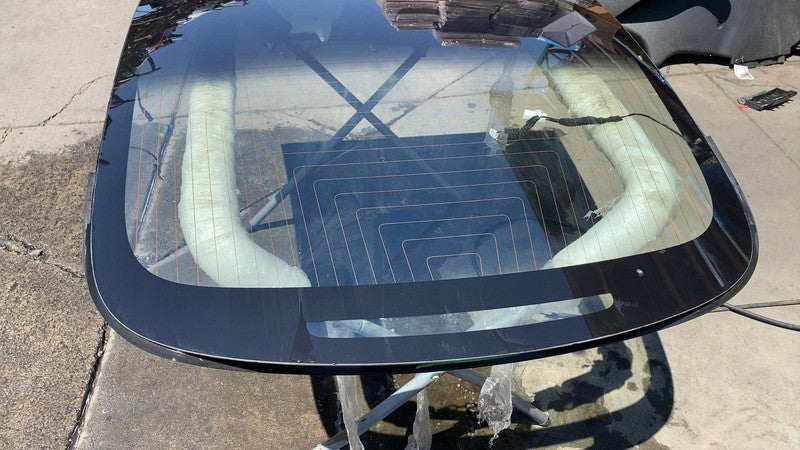 ⭕ 2017-2020 Tesla Model 3 Rear Trunk Panoramic Backlite Roof Glass Back Section