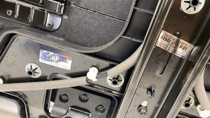 5RH97DX9AH ⭕2017-2024 Chrysler Pacifica Rear 2nd Row Load Floor Tray Cover Panel 5RH97DX9AH