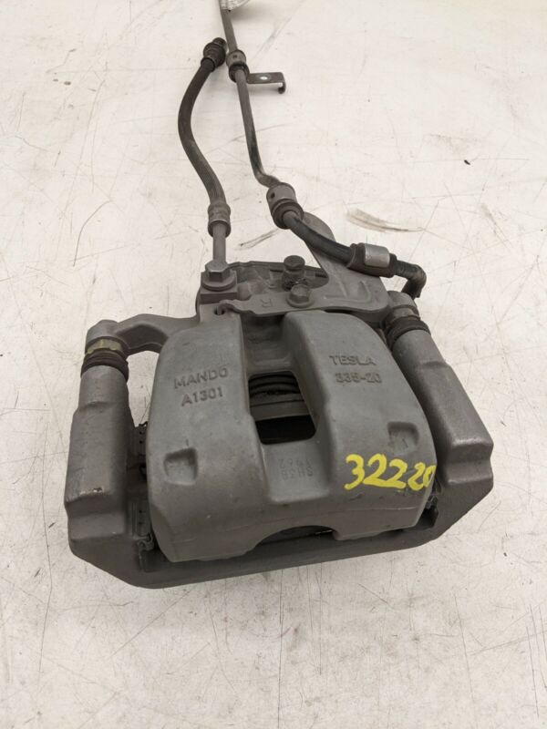 1044624 00 H 2017-2022 Tesla Model 3 Y Rear Passenger Side Brake Caliper Right 104462400H OEM