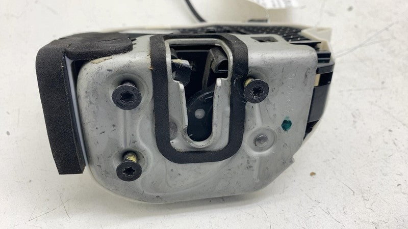 C200628533 ⭕ 2025 Rivian R1S Rear Driver Side Door Latch Lock Actuator w/ Cable C200628533