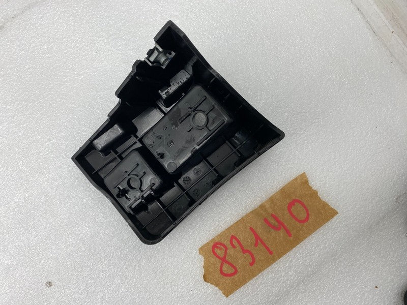 149403900B ⭕2020-2023 Model Y Passenger Side Taillight Tail Lamp Bracket Right 1494039-00-B