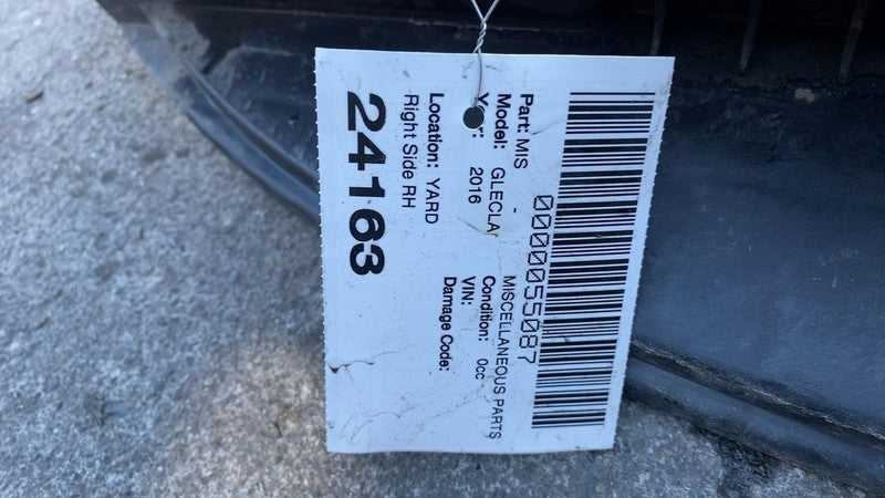 A1666900210 2012-2019 Mercedes-Benz GLE350 Right Running Board Step Mount Support Bracket RH